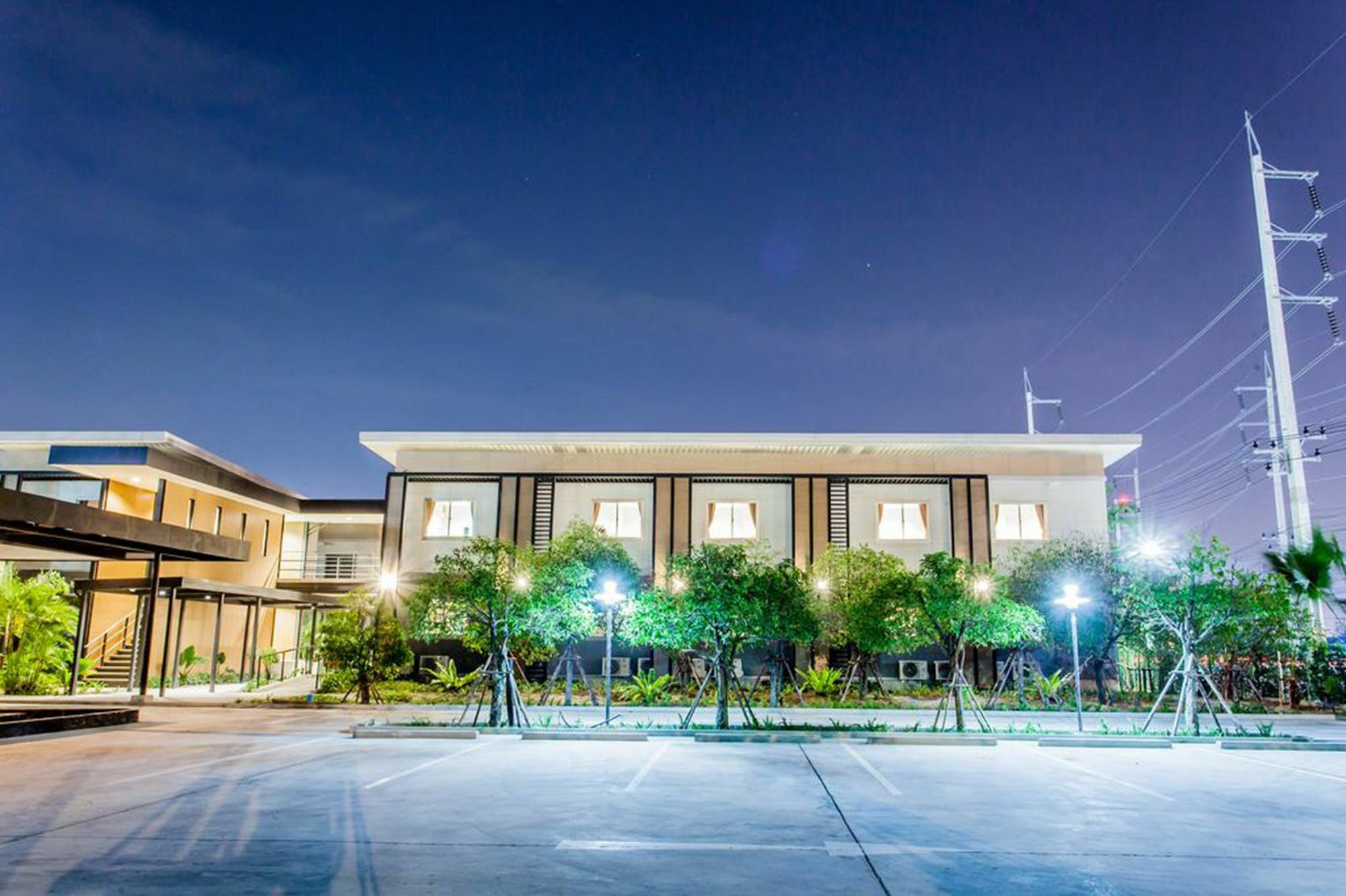 Morino Hotel Si Racha Exterior photo